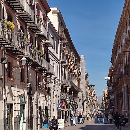 La Terrazza Di Massimo Apartment Palermo Luaran gambar